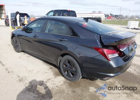 2022 Hyundai Elantra Sel z USA, uszkodzony, nr VIN 5NPLM4AG0NH070550